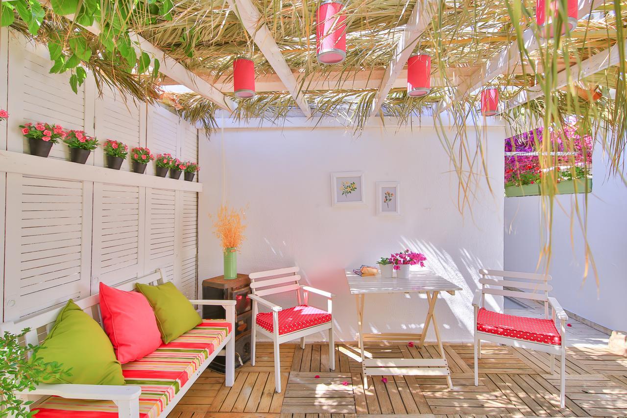 Palas Ilica Çeşme Exteriör bild