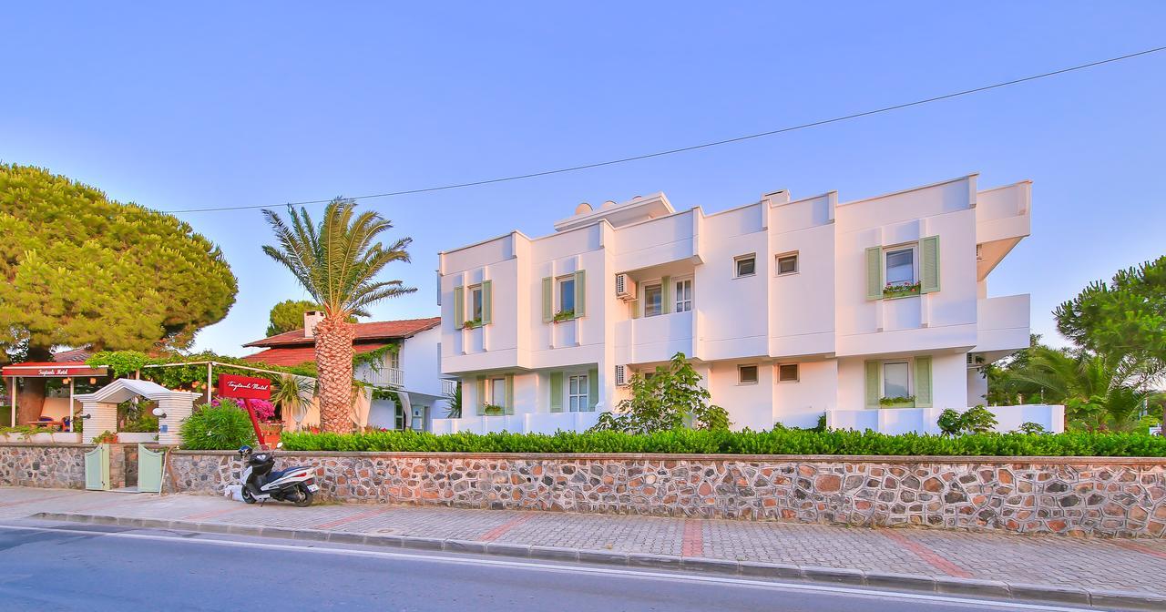 Palas Ilica Çeşme Exteriör bild